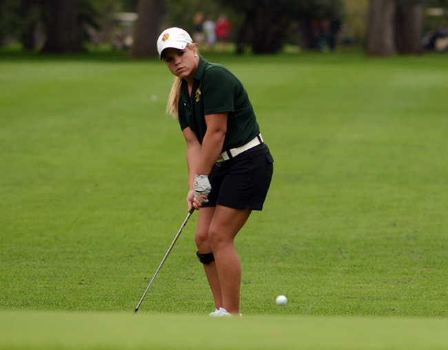 Alex Schmid enters her senior season for the Bison women's golf team